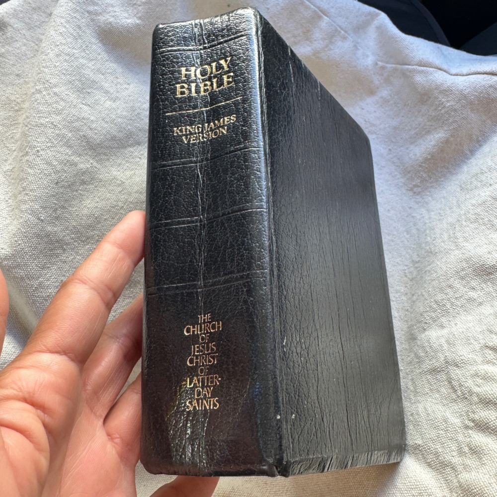 Vintage 1979 LDS Holy Bible King James Version Black Leather First Edition Maps